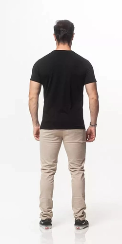 CAMISETA PRETA BEAR OCKY ÓCULOS DE SOL