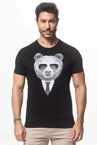 CAMISETA PRETA BEAR OCKY ÓCULOS DE SOL
