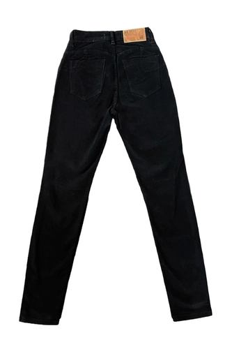 CALÇA OCKY 01