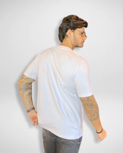 CAMISETA MR. OCKY GOLA ESTAMPADA