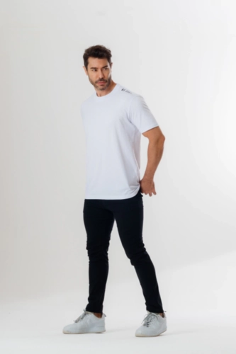 CAMISETA T-SHIRT GOLA ALTA