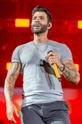 CAMISETA TRICOT NERVURA