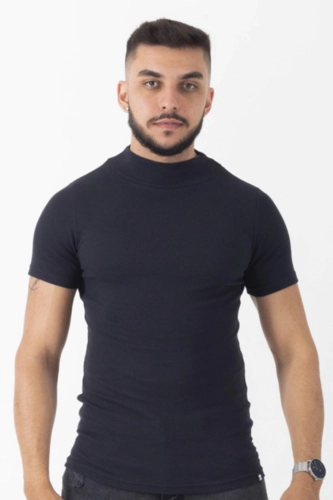 CAMISETA CANELADA GOLA ALTA MR. OCKY