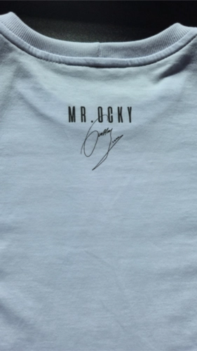 CAMISETA FEITO A MAO