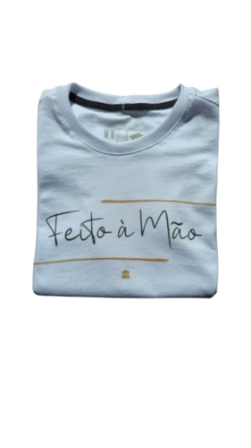 CAMISETA FEITO A MAO FEMININO